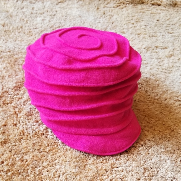 👻 3/$20 Vintage Sculpted Felt Slouchy Hat